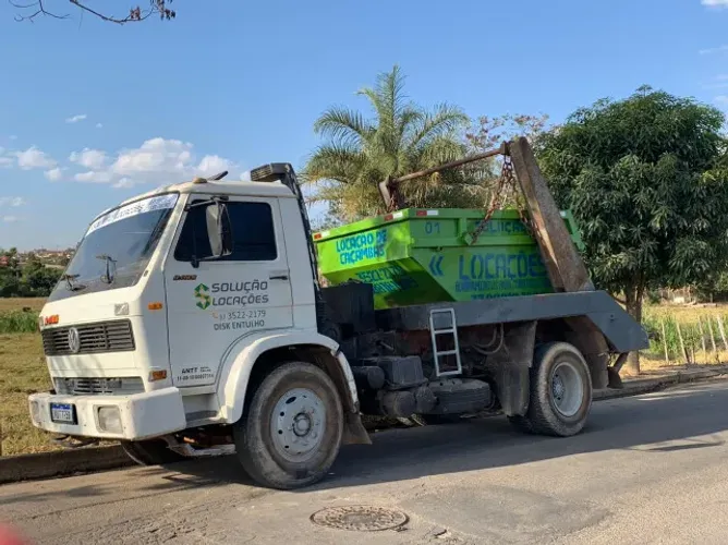 Caminhão VW 12-140H c/ BROOK POLIGUINDASTE