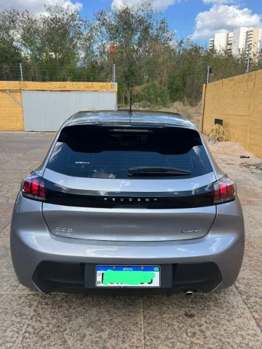 Peugeot 208 Style 1.0 Turbo Flex 5P Aut. 2024