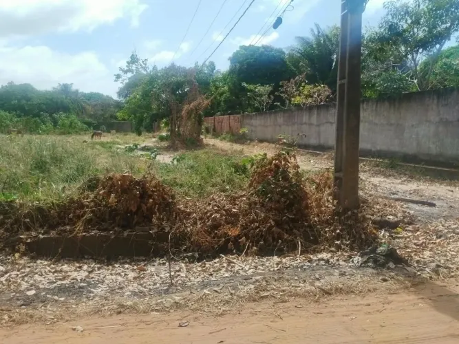 Vendo 2 lotes esquina ,tamanho cada um ,7x50 mts