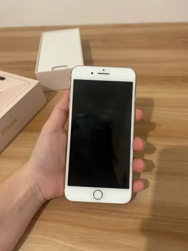 Iphone 8 Plus conservado