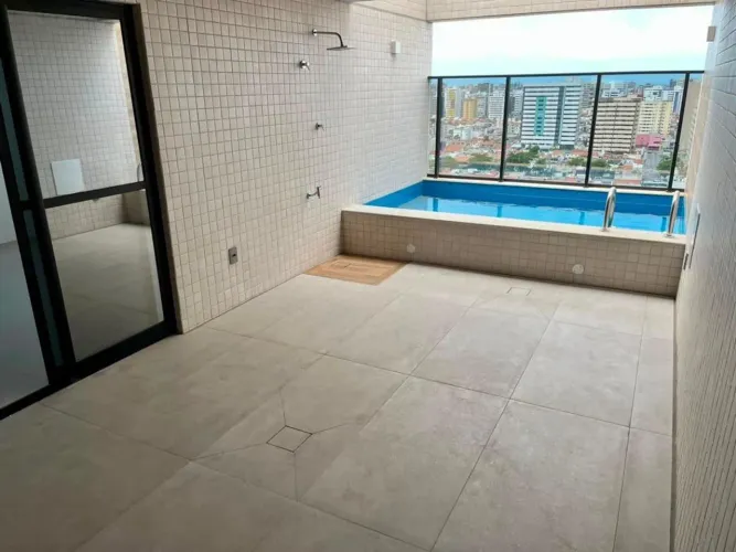 Cobertura Gardem novinha com 3 suítes , piscina e 3 vagas de garagem