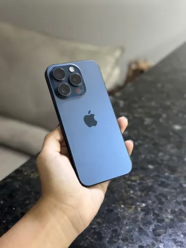 iPhone 15 pro 256gb