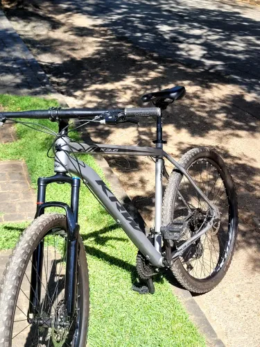Vendo Bicicleta Aro 29 Krw! Seminova apenas 5 meses de uso! 