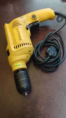 Furadeira manual industrial 220v