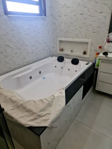 Aluguel casa Praia Camboinhas Niteroi RJ mobiliada 4 quartosa