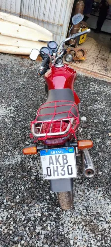 Vendo Honda Titan toda revisada, só rodar 