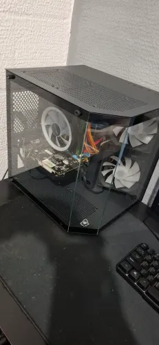 Gabinete gamer 