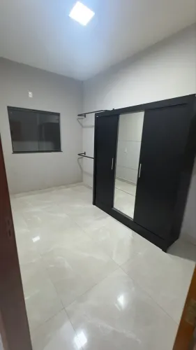 Guarda roupa adulto