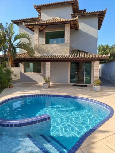 Casa para Locação em Rio das Ostras, Recreio, 4 dormitórios, 1 suíte, 4 banheiros, 6 vagas