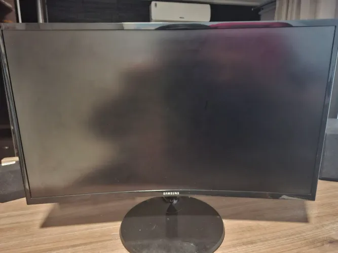 Monitor Samsung Curvo 27" Full HD - R$ 800