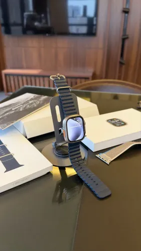 Apple Watch Ultra 2 - 49mm titânio
