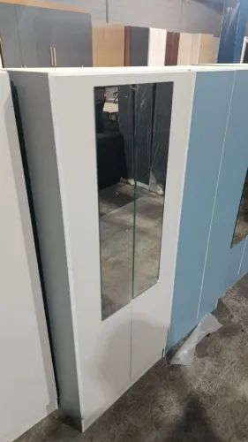 Multiuso novo montado 