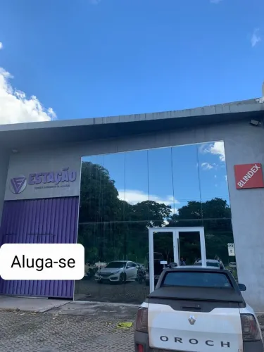 Aluga-se Galpão Comercial com 500m2 na Avenida 8 de Abril em Cuiabá MT