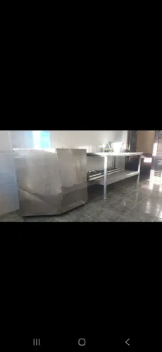 Mesa de aço grande