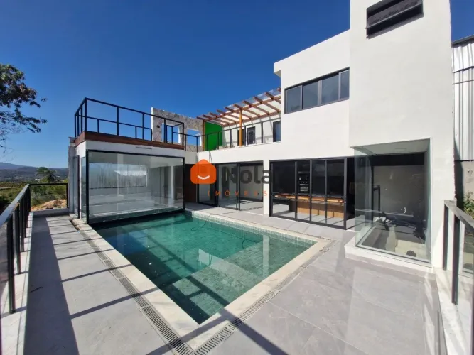 Maravilhoso Ponto Comercial / Galpão moderno com piscina e sauna no Bairro Liberdade, em S