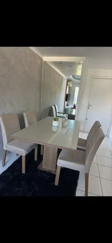 Vendo mesa de jantar
