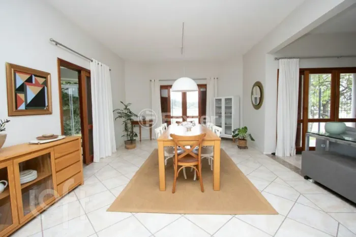 Casa à venda Rua Crisógono Vieira da Cruz, Lagoa da Conceição - Florianópolis