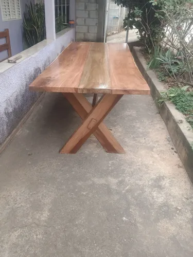Vendo mesa madeira maciça pereira e Ypê 2.50 ×0.90