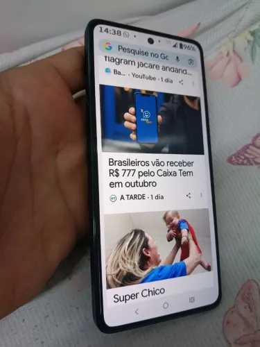 Vende-se celular moto g86, novo com nota fiscal 512 de memória