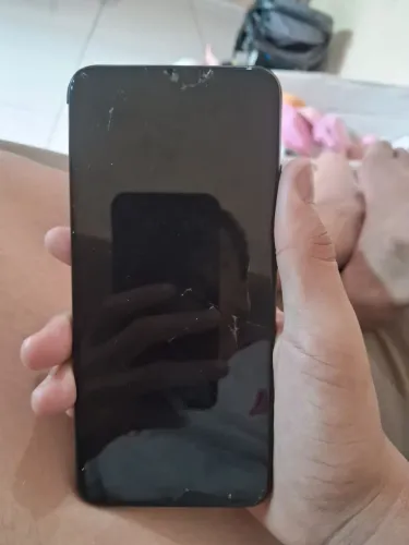Celular A31 128gb com defeito