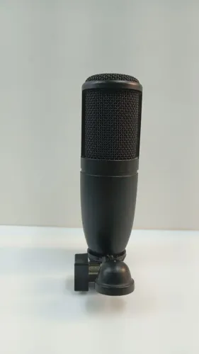 MICROFONE CONDENSADOR MARCA :AKG MODELO : p 120 sem shock mouth