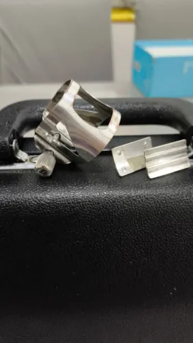 Abraçadeira Vandoren Optimum Clarinete Sib (Com 2 Placas)