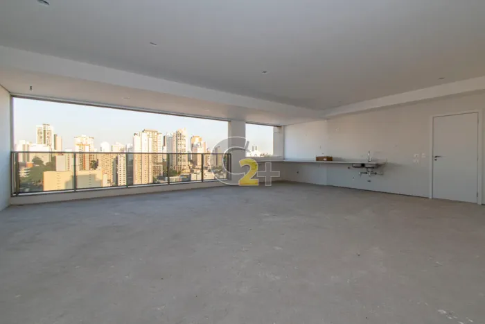 Apartamento à venda em Perdizes com 4 quartos, 3 suítes e 2 vagas de varagem.