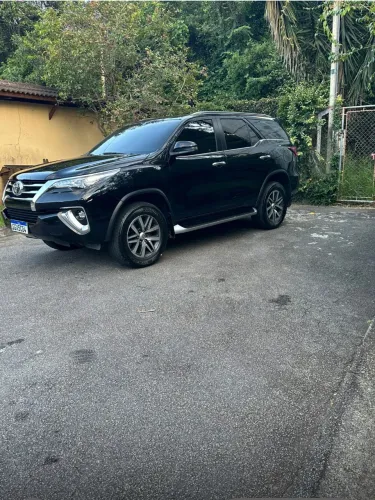 Toyota Hilux SW4 SRX 4X4 2.8 TDI 16V Dies. Aut. 2020
