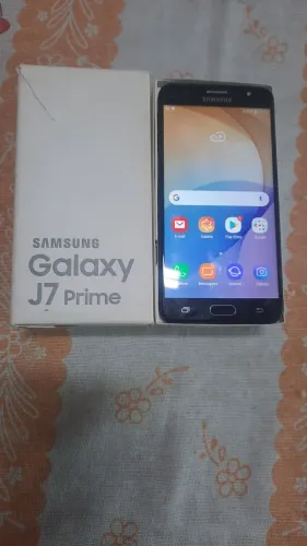 Celular Samsung J7 Primer USADO MAS NOVINHO SEM DETALHES, FUNCIONANDO PERFEITAMENTE.