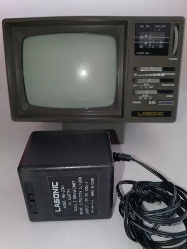 Mini tv 5" preto e branco antiga