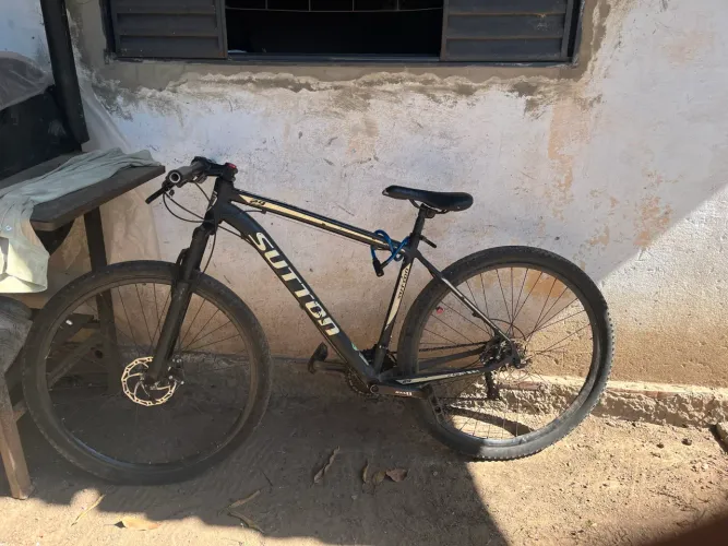 Bike Sutton Aro 29 Freio a Disco 8v - R$ 1.000 Negociável, quem interessar só chamar