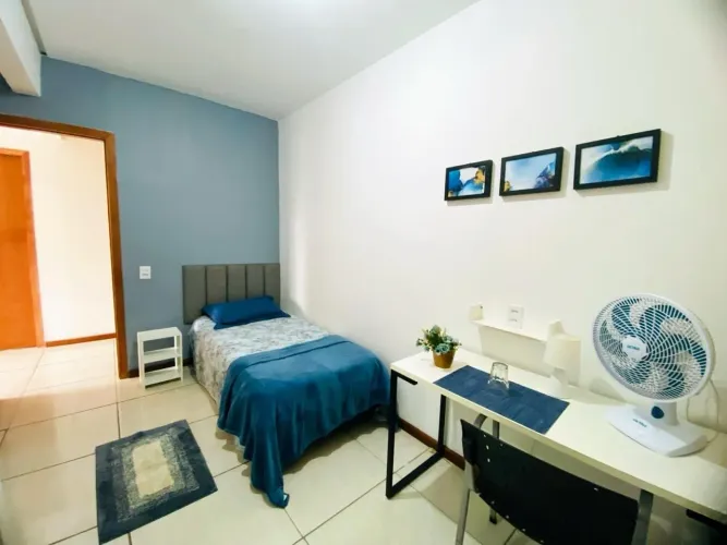 Quarto mobiliado em frente a UFRGS