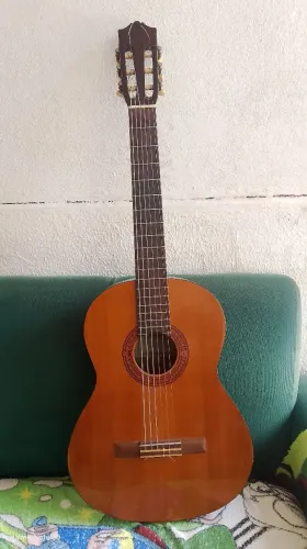 Violão novo