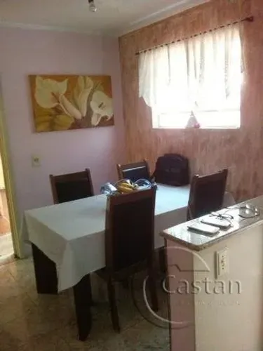 sobrado próximo ao monotrilho