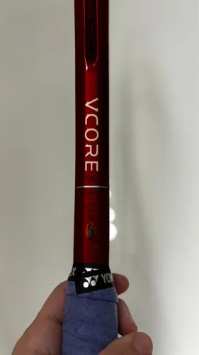 Raquete de Tênis Vcore 95 Seminova