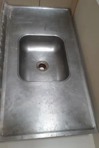 Pia em inox Brinox.