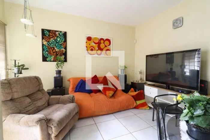CASA RESIDENTIAL em Campinas - São Paulo, Nova Campinas