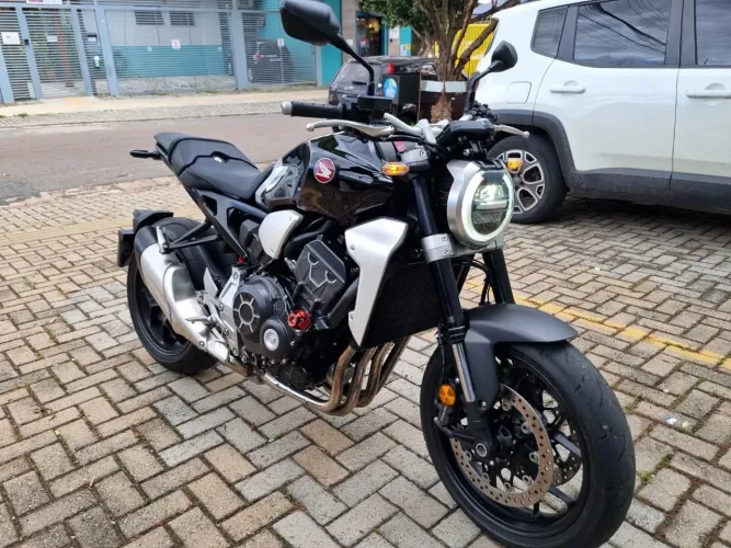 CB 1000R Race cafe - único dono