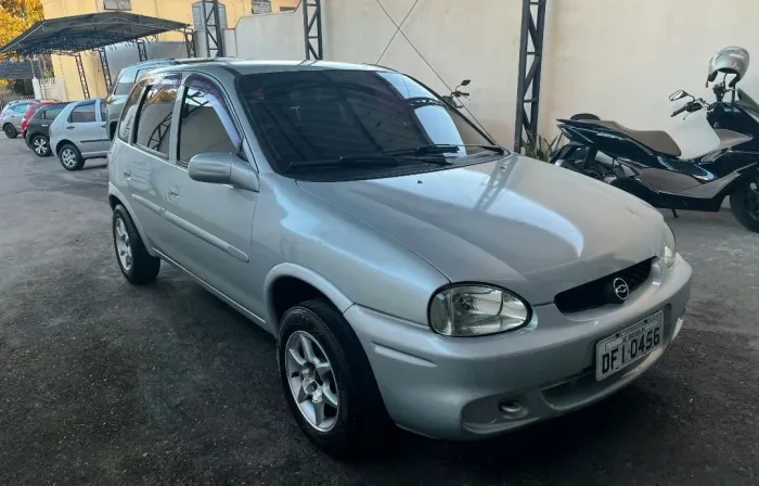 Chevrolet Corsa Wind 1.0 Mpf/milleniumi/ EFI 4P (álcool) 2001