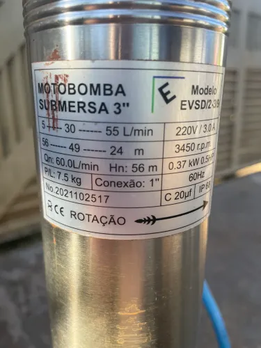 Bomba submersa Evolution