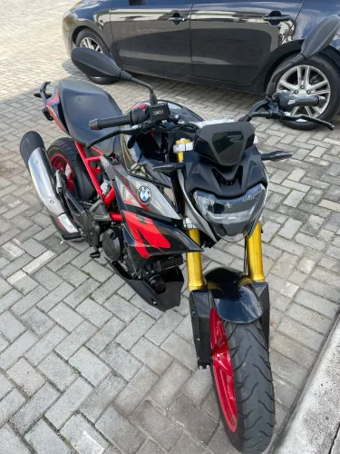 BMW 310R APENAS 350km Zera!!