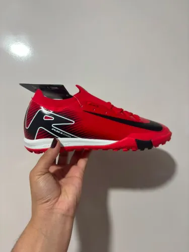 ?CHUTEIRA SOCIETY NIKE MERCURIAL ?