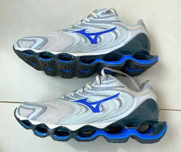 Tênis Mizuno Wave Prophecy 12S Cinza e Azul - Tam 43 (Seminovo)