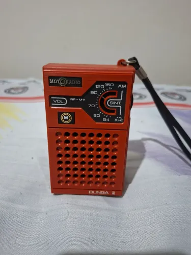 Motoradio Dunga II AM 4,5V M-11 Foncionando em estado de novo.