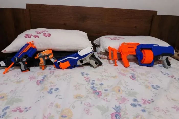 KIT NERFS-ARMAS DE BRINQUEDO 