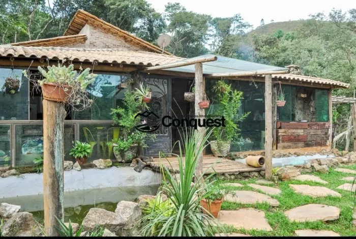 VENDO LINDA CHÁCARA EM RIO ACIMA | 10.000 m² COM NASCENTE !!