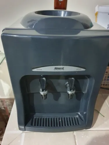 BEBEDOURO MASTERFRIO ADVANCED 127 V - GELANDO NORMALMENTE