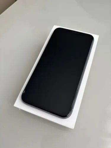 iPhone 11 64GB