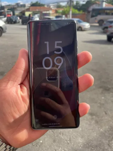 Troco Moto Edge 60 Fusion C/ NF na caixa - inferior mais volta