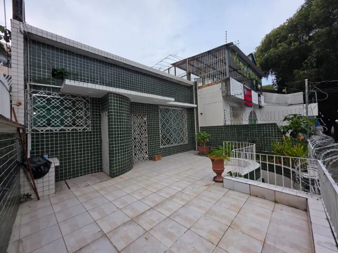 ALUGO CASA NO CENTRO DE MANAUS